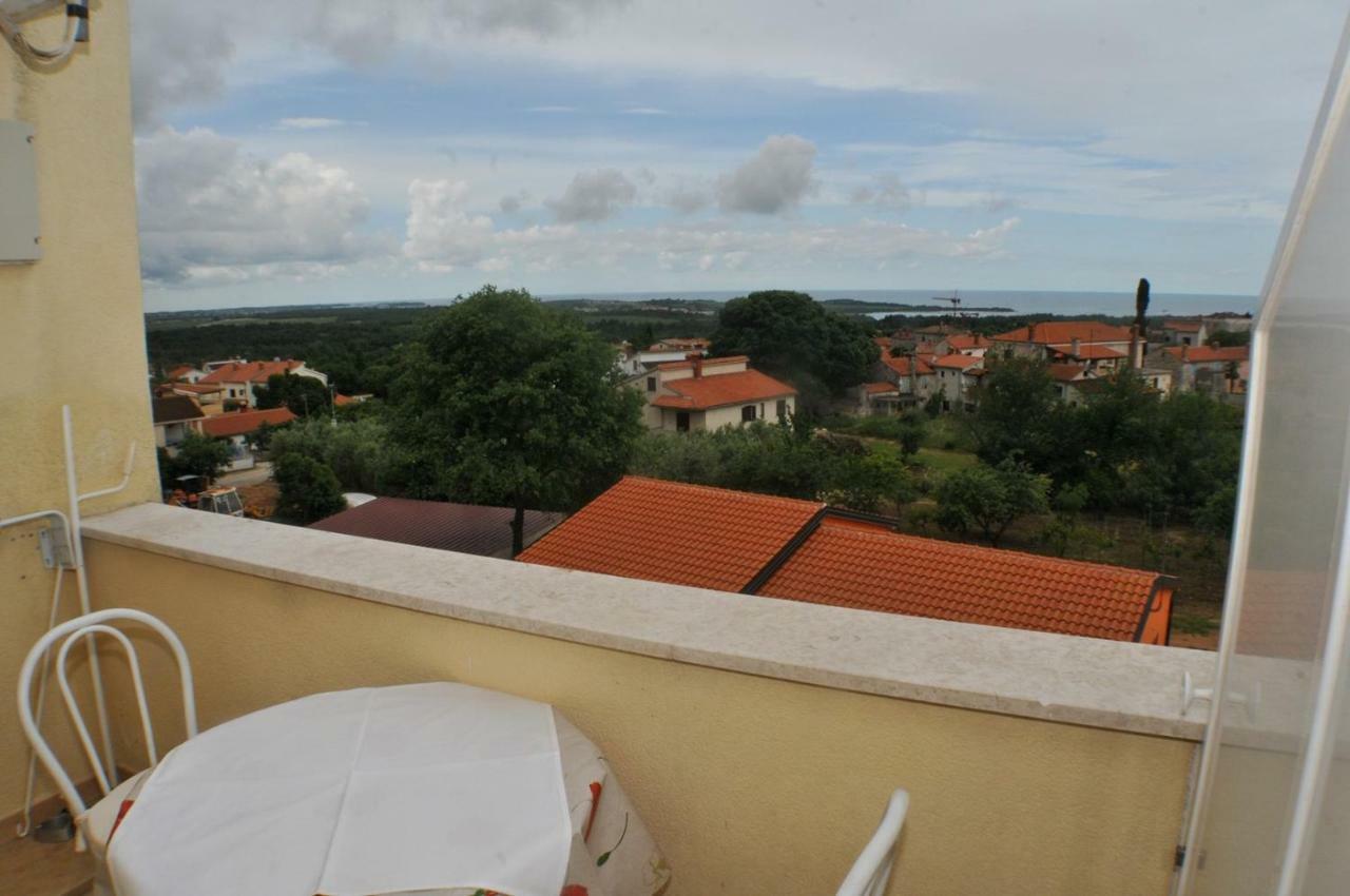 Haus Liliana Hotel Tar-Vabriga ภายนอก รูปภาพ