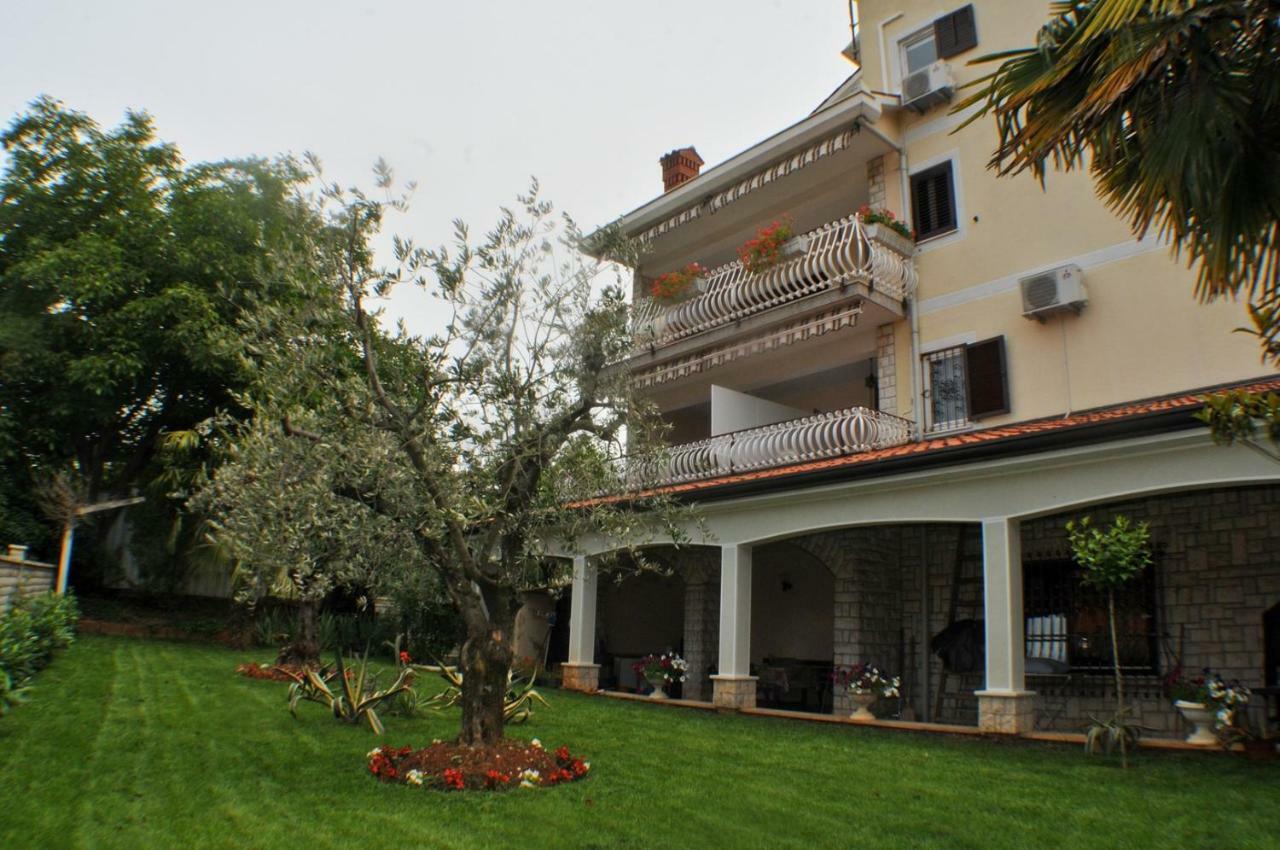 Haus Liliana Hotel Tar-Vabriga ภายนอก รูปภาพ