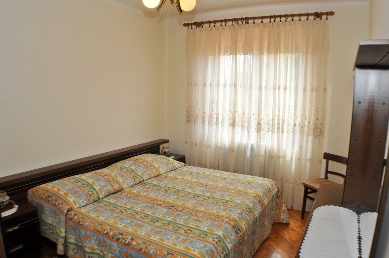 Haus Liliana Hotel Tar-Vabriga ภายนอก รูปภาพ