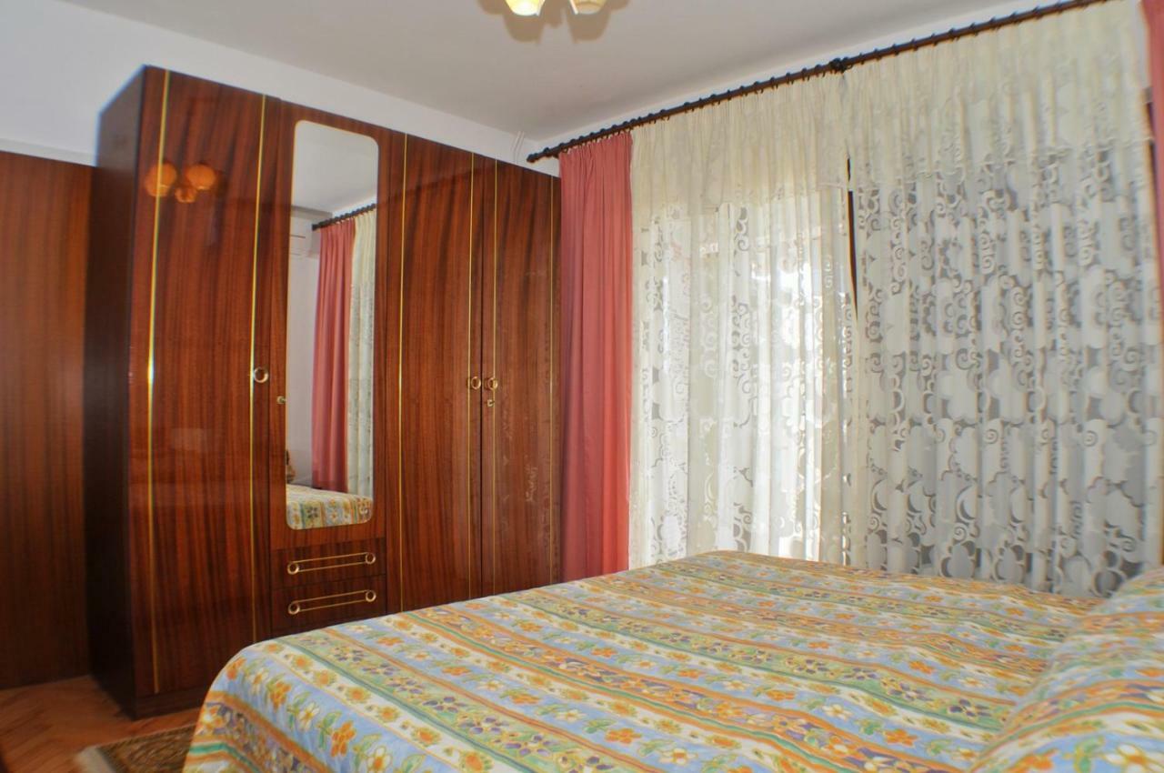 Haus Liliana Hotel Tar-Vabriga ภายนอก รูปภาพ