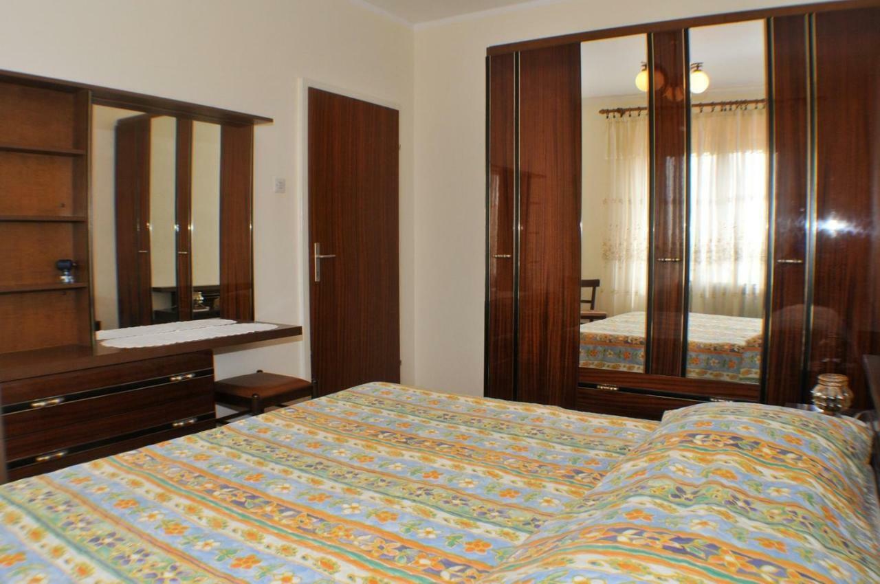 Haus Liliana Hotel Tar-Vabriga ภายนอก รูปภาพ