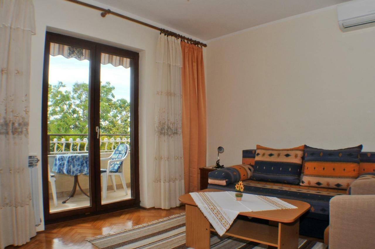 Haus Liliana Hotel Tar-Vabriga ภายนอก รูปภาพ