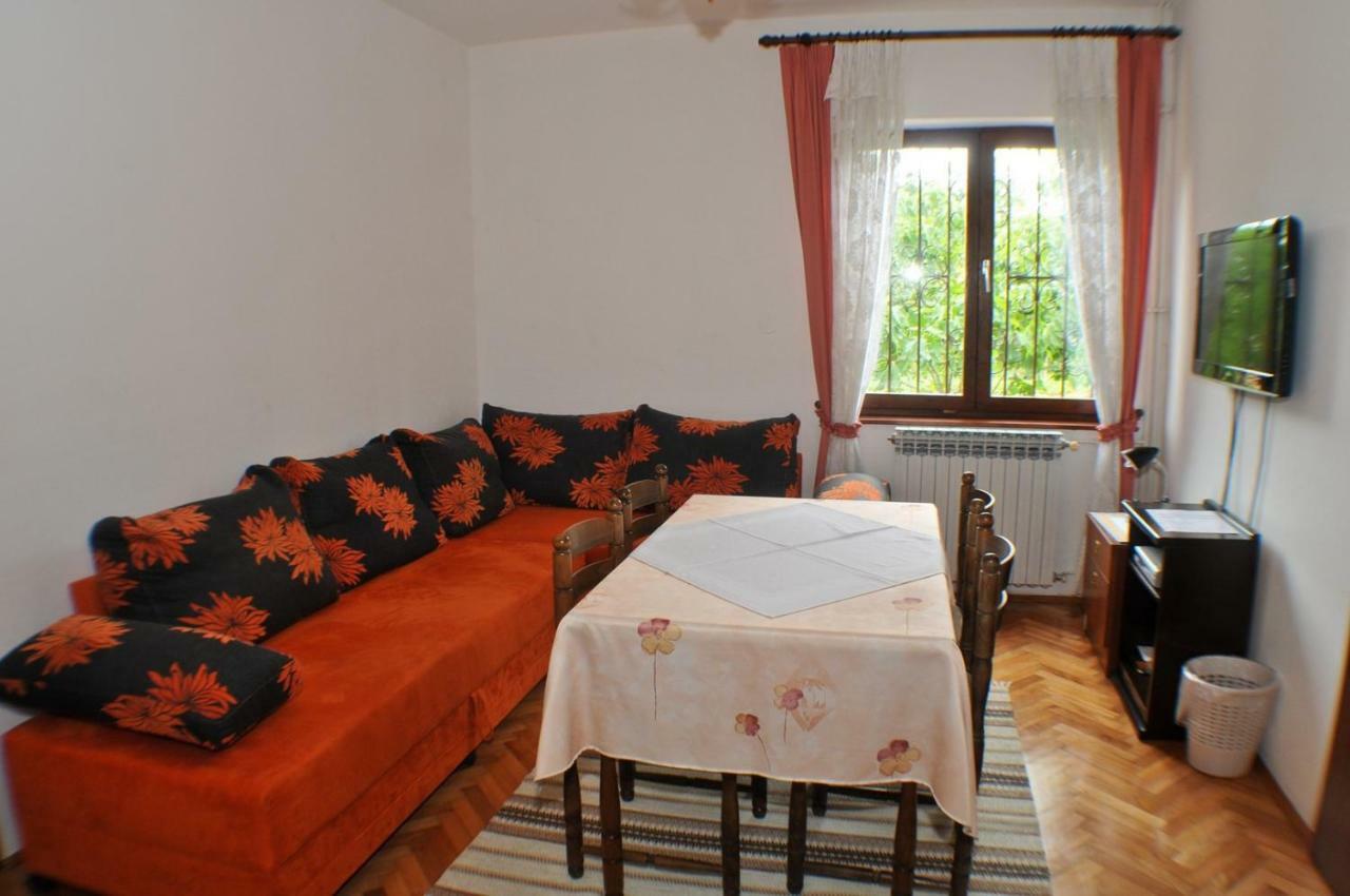 Haus Liliana Hotel Tar-Vabriga ภายนอก รูปภาพ