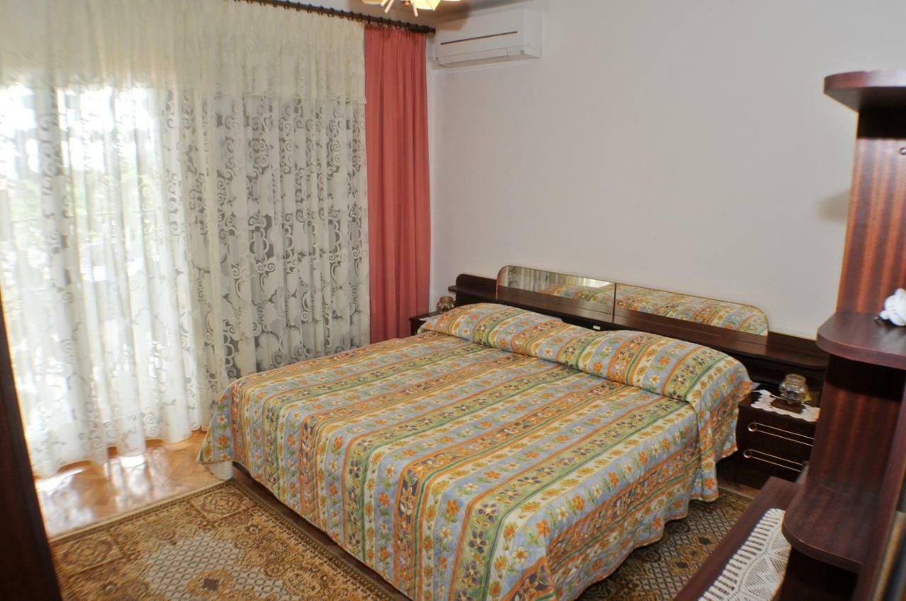 Haus Liliana Hotel Tar-Vabriga ภายนอก รูปภาพ
