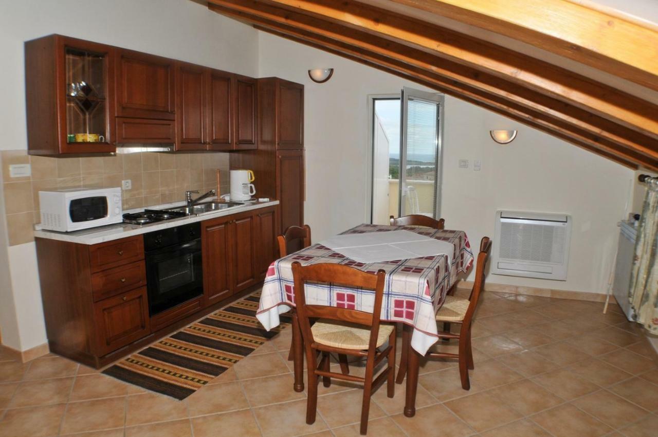 Haus Liliana Hotel Tar-Vabriga ภายนอก รูปภาพ